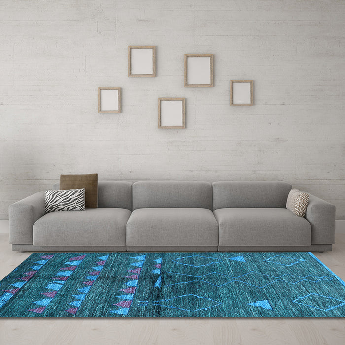 Machine Washable Solid Light Blue Modern Rug in a Living Room, wshurb1183lblu