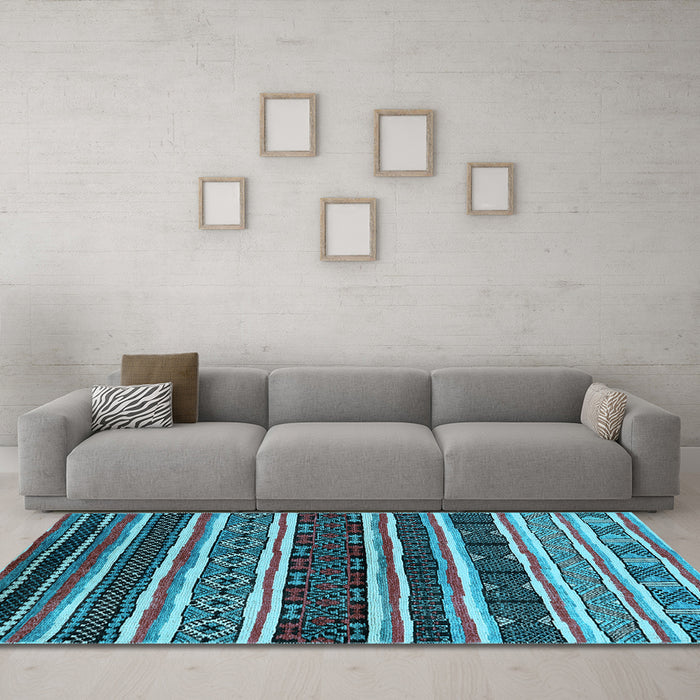 Machine Washable Oriental Light Blue Industrial Rug in a Living Room, wshurb1186lblu