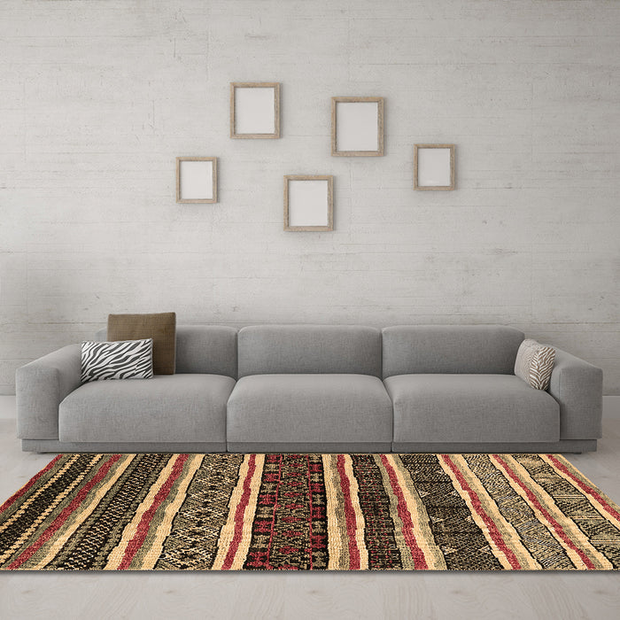 Machine Washable Oriental Brown Industrial Rug in a Living Room,, wshurb1186brn