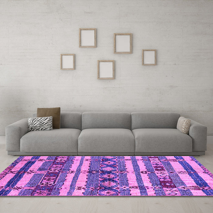 Machine Washable Oriental Purple Industrial Area Rugs in a Living Room, wshurb1187pur