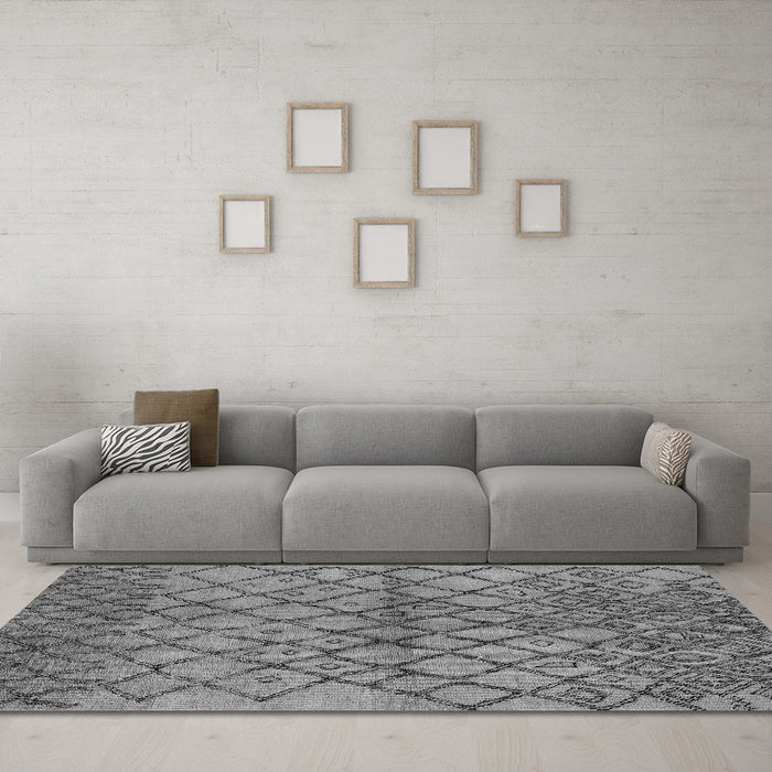 Machine Washable Oriental Gray Industrial Rug in a Living Room,, wshurb1194gry