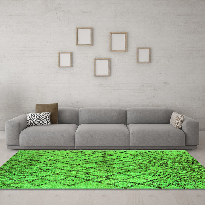 Machine Washable Oriental Green Industrial Area Rugs in a Living Room,, wshurb1194grn