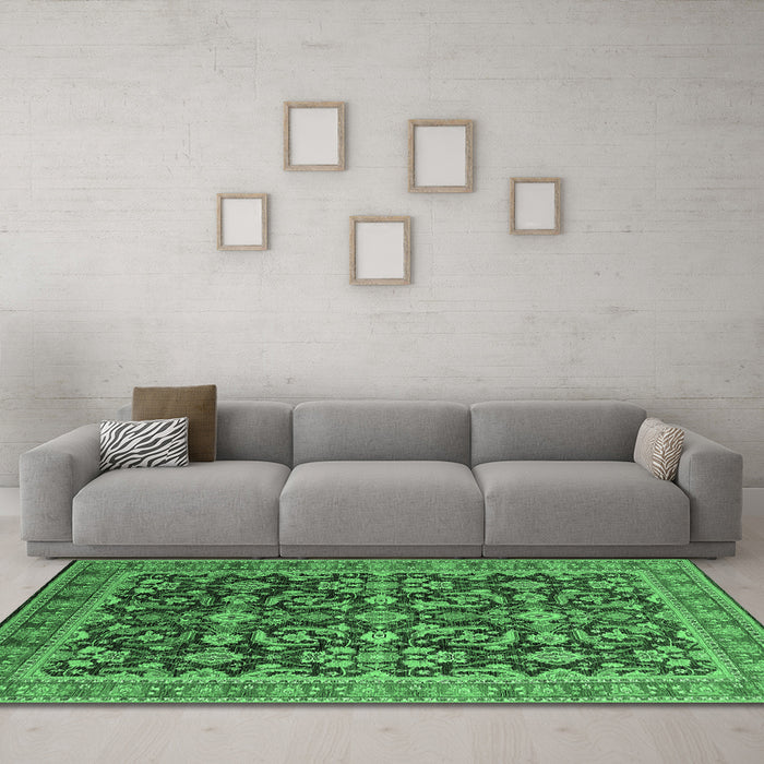 Machine Washable Oriental Emerald Green Industrial Area Rugs in a Living Room,, wshurb1202emgrn