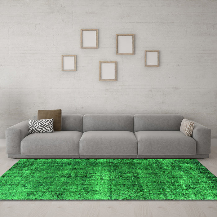 Machine Washable Oriental Green Industrial Area Rugs in a Living Room,, wshurb1205grn