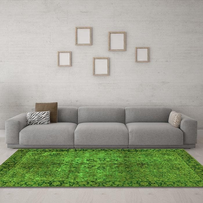 Machine Washable Oriental Green Industrial Area Rugs in a Living Room,, wshurb1209grn