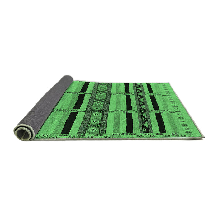 Sideview of Solid Emerald Green Modern Rug, urb1221emgrn