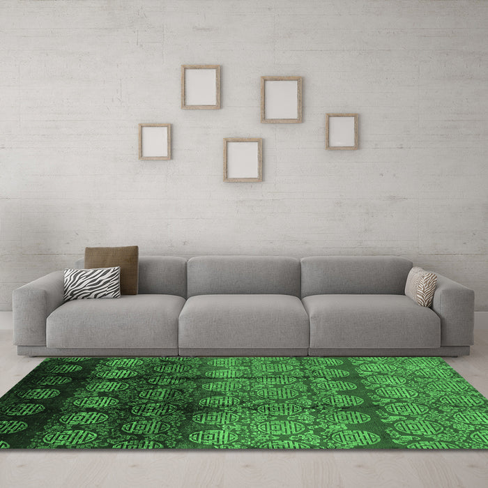 Machine Washable Oriental Emerald Green Industrial Area Rugs in a Living Room,, wshurb1222emgrn