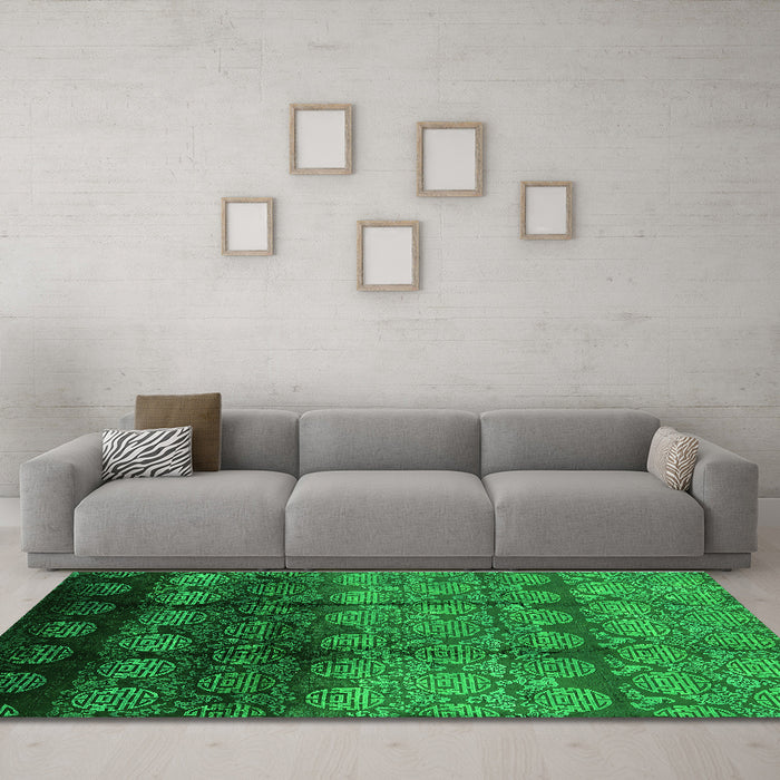 Machine Washable Oriental Green Industrial Area Rugs in a Living Room,, wshurb1222grn