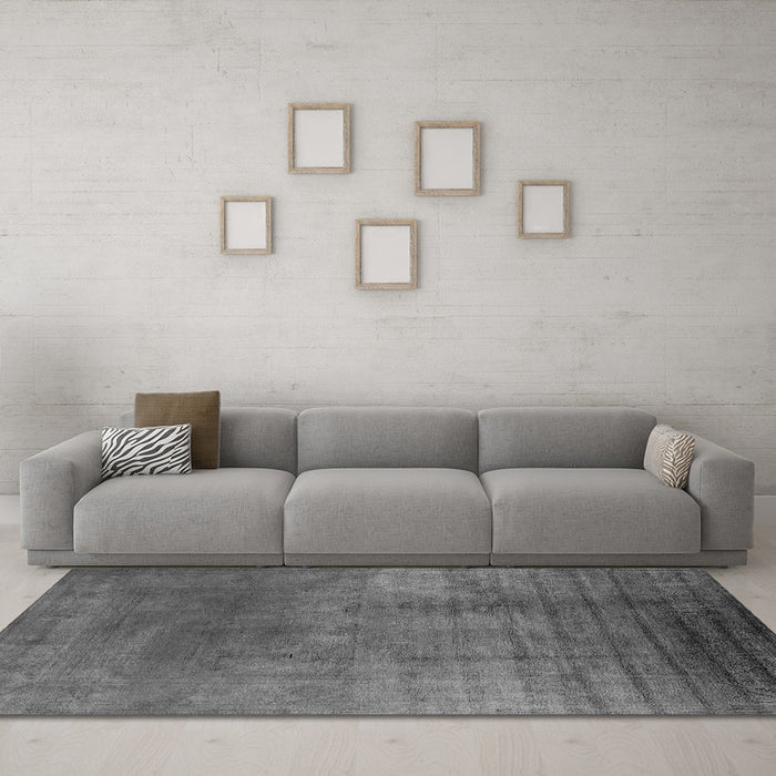 Machine Washable Oriental Gray Traditional Rug in a Living Room,, wshurb1223gry