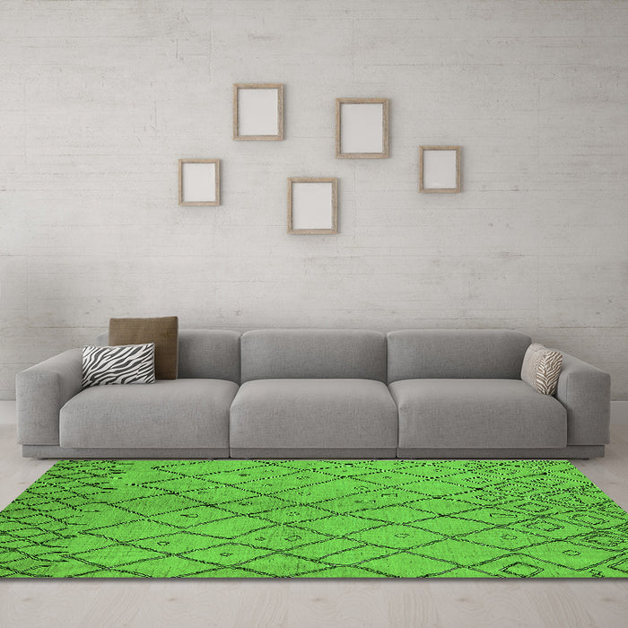 Machine Washable Solid Green Modern Area Rugs in a Living Room,, wshurb1224grn