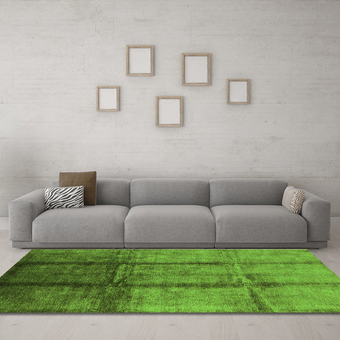 Machine Washable Oriental Green Industrial Area Rugs in a Living Room,, wshurb1227grn