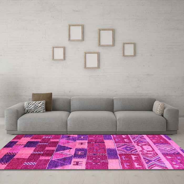 Machine Washable Oriental Pink Industrial Rug in a Living Room, wshurb1231pnk