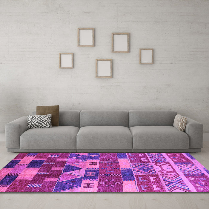 Machine Washable Oriental Purple Industrial Area Rugs in a Living Room, wshurb1231pur