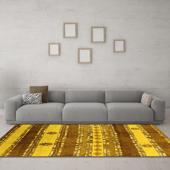 Machine Washable Southwestern Yellow Country Rug in a Living Room, wshurb1234yw