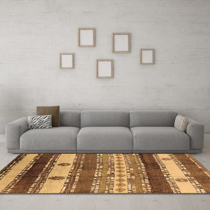 Machine Washable Southwestern Brown Country Rug in a Living Room,, wshurb1234brn