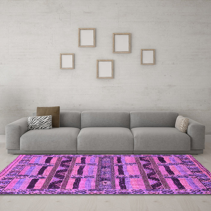 Machine Washable Oriental Purple Industrial Area Rugs in a Living Room, wshurb1239pur