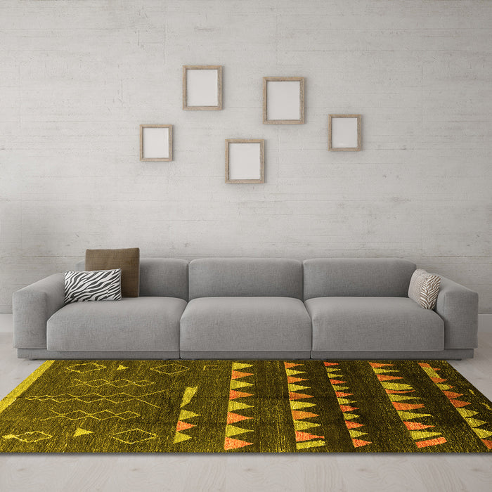 Machine Washable Solid Yellow Modern Rug in a Living Room, wshurb1253yw