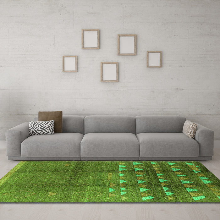 Machine Washable Solid Green Modern Area Rugs in a Living Room,, wshurb1255grn
