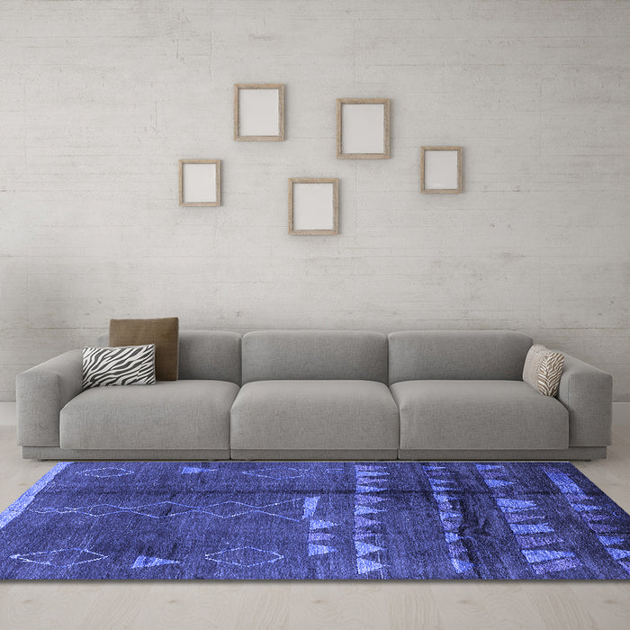 Machine Washable Solid Blue Modern Rug in a Living Room, wshurb1258blu