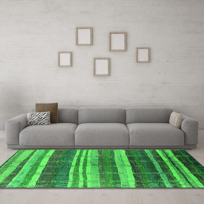 Machine Washable Solid Green Modern Area Rugs in a Living Room,, wshurb1264grn