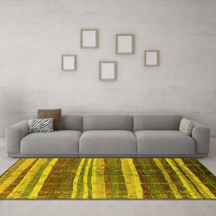 Machine Washable Solid Yellow Modern Rug in a Living Room, wshurb1264yw