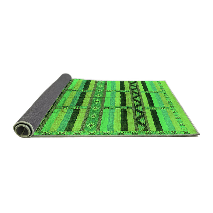 Sideview of Solid Green Modern Rug, urb1265grn