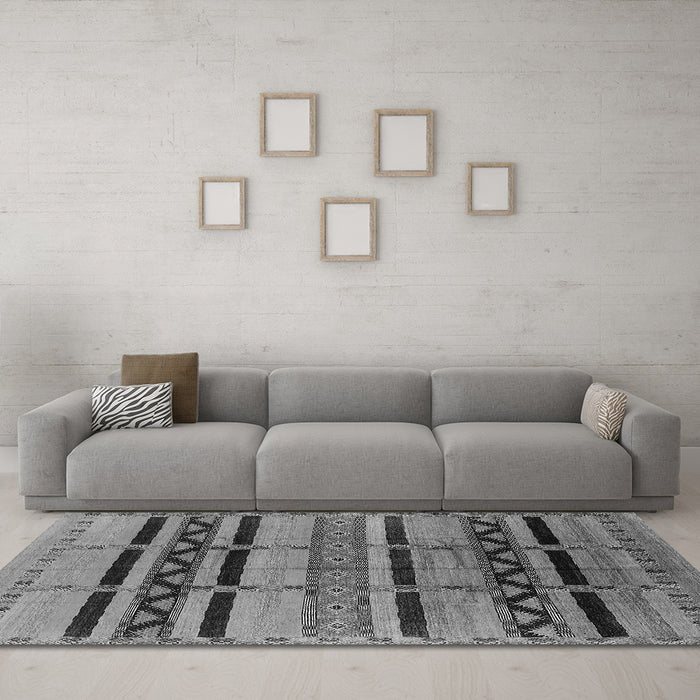 Machine Washable Solid Gray Modern Rug in a Living Room,, wshurb1265gry