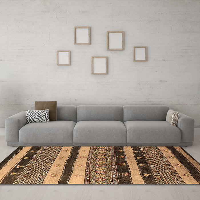 Machine Washable Solid Brown Modern Rug in a Living Room,, wshurb1266brn