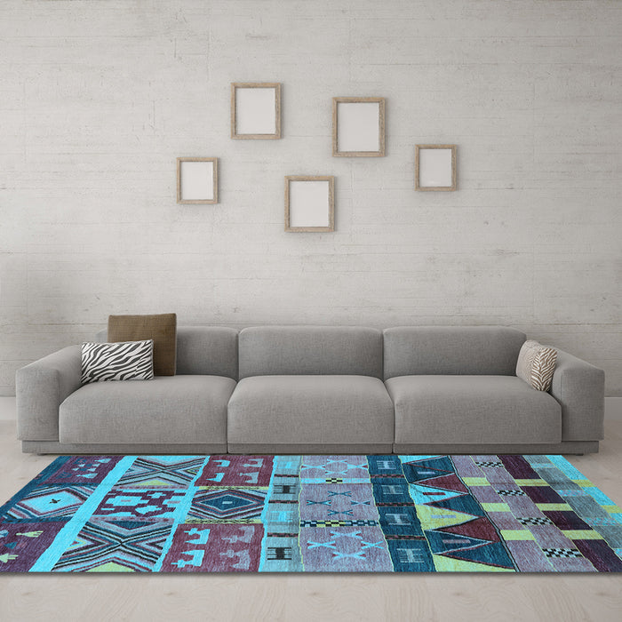 Machine Washable Solid Light Blue Modern Rug in a Living Room, wshurb1268lblu