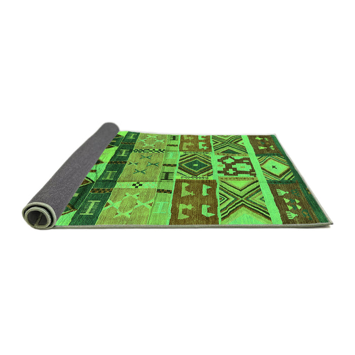 Sideview of Solid Green Modern Rug, urb1268grn