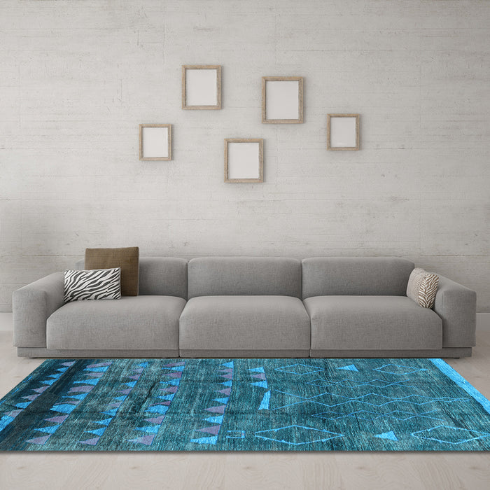 Machine Washable Solid Light Blue Modern Rug in a Living Room, wshurb1269lblu