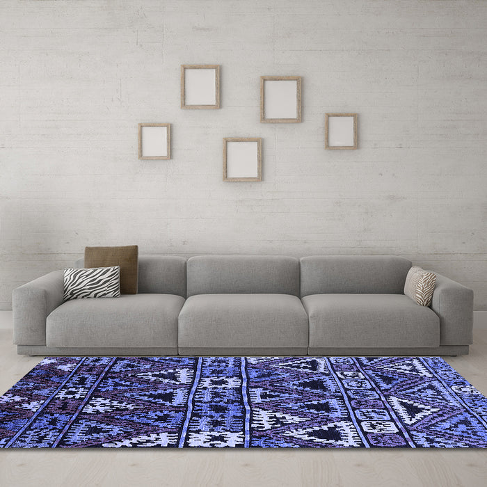 Machine Washable Solid Blue Modern Rug in a Living Room, wshurb1272blu