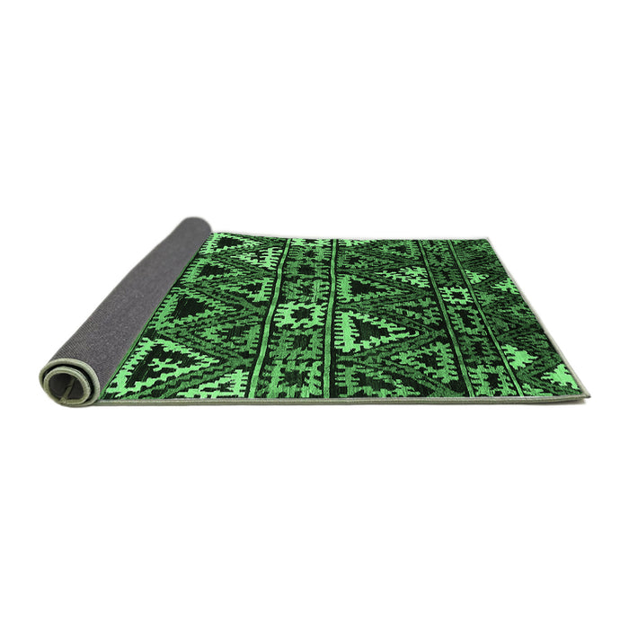 Sideview of Solid Emerald Green Modern Rug, urb1272emgrn