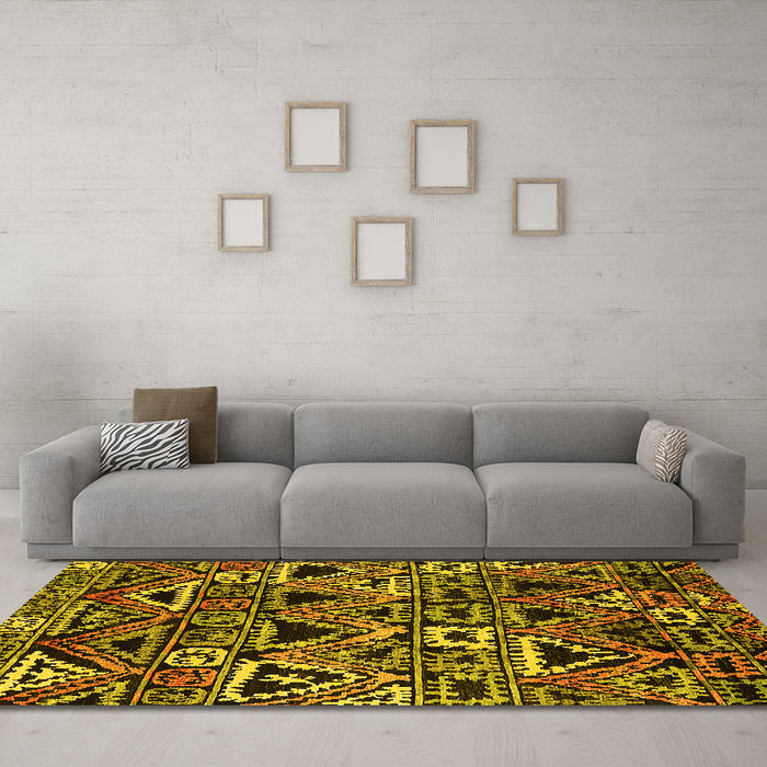 Machine Washable Solid Yellow Modern Rug in a Living Room, wshurb1277yw