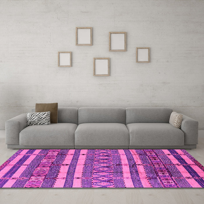 Machine Washable Solid Pink Modern Rug in a Living Room, wshurb1280pnk