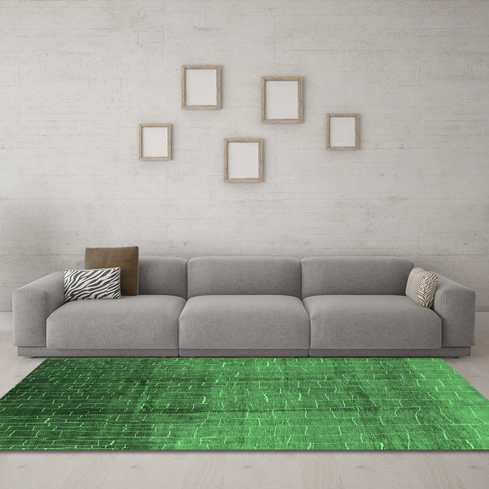 Machine Washable Solid Emerald Green Modern Area Rugs in a Living Room,, wshurb1284emgrn