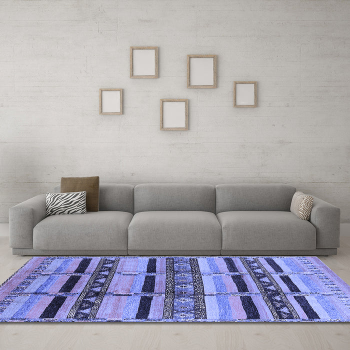 Machine Washable Oriental Blue Industrial Rug in a Living Room, wshurb1287blu
