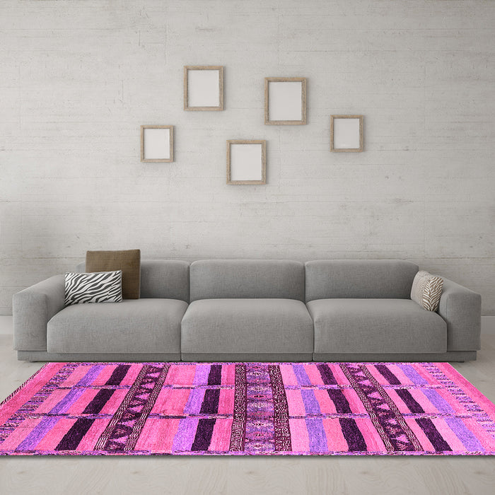 Machine Washable Oriental Pink Industrial Rug in a Living Room, wshurb1287pnk