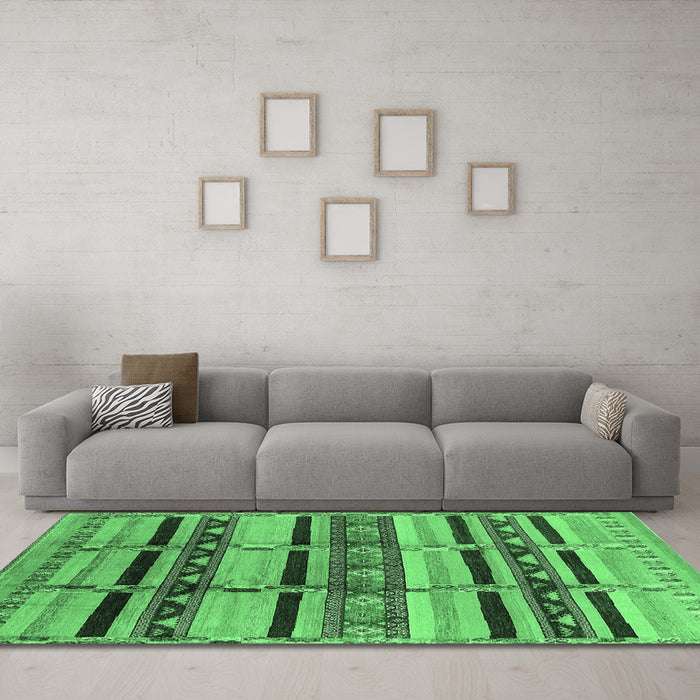 Machine Washable Oriental Emerald Green Industrial Area Rugs in a Living Room,, wshurb1287emgrn