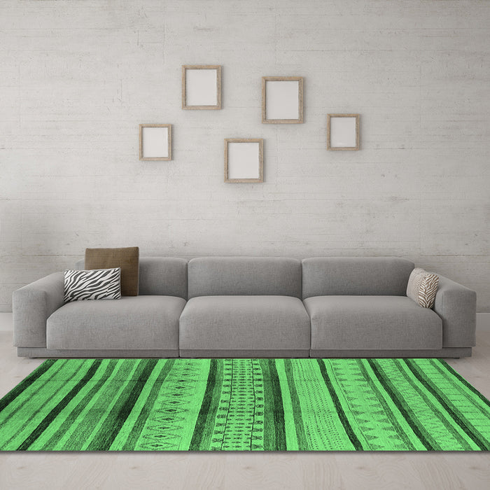 Machine Washable Oriental Emerald Green Industrial Area Rugs in a Living Room,, wshurb1288emgrn