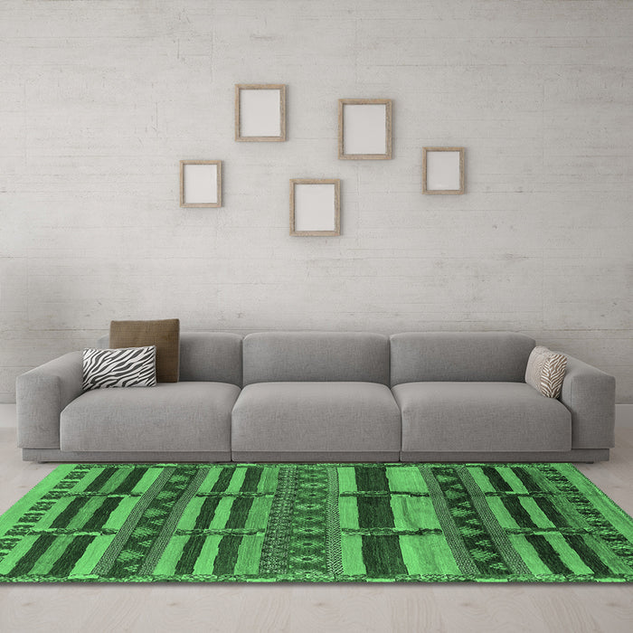 Machine Washable Oriental Emerald Green Industrial Area Rugs in a Living Room,, wshurb1289emgrn