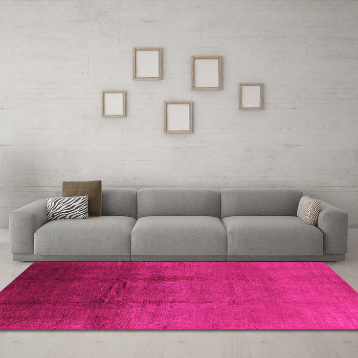 Machine Washable Oriental Pink Industrial Rug in a Living Room, wshurb1291pnk