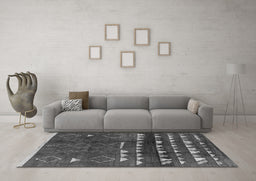 Machine Washable Oriental Gray Industrial Rug in a Living Room,, wshurb1292gry