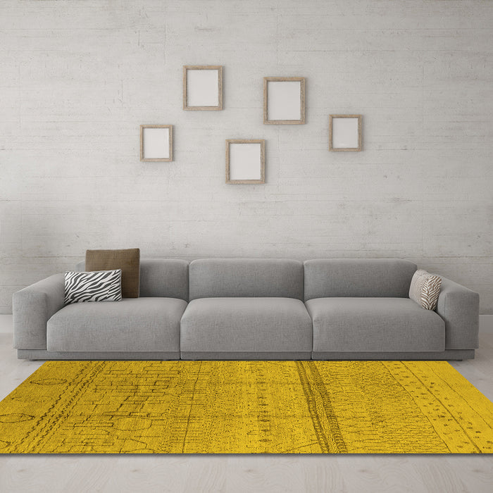 Machine Washable Oriental Yellow Industrial Rug in a Living Room, wshurb1297yw