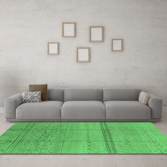 Machine Washable Oriental Emerald Green Industrial Area Rugs in a Living Room,, wshurb1297emgrn