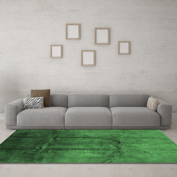 Machine Washable Oriental Emerald Green Industrial Area Rugs in a Living Room,, wshurb1299emgrn