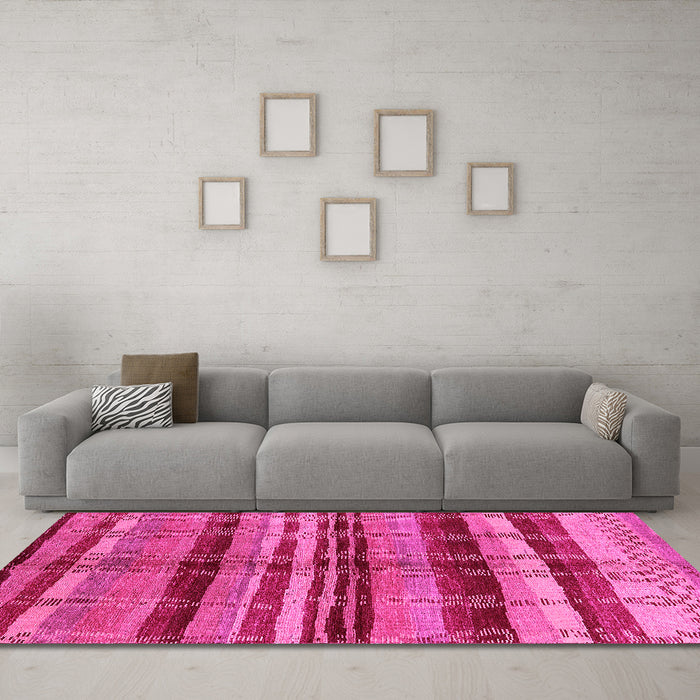 Machine Washable Oriental Pink Industrial Rug in a Living Room, wshurb1303pnk