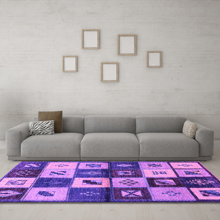 Machine Washable Oriental Purple Industrial Area Rugs in a Living Room, wshurb1304pur