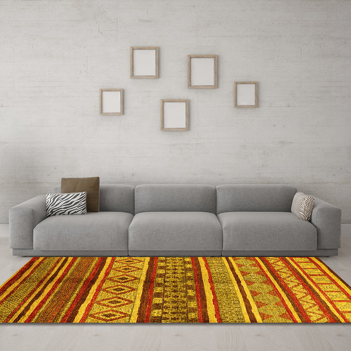 Machine Washable Oriental Yellow Industrial Rug in a Living Room, wshurb1305yw