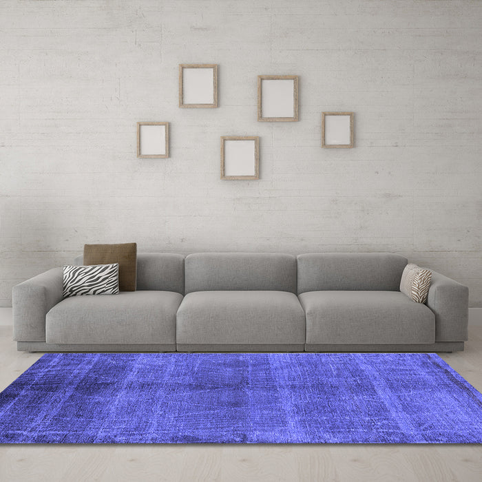 Machine Washable Oriental Blue Industrial Rug in a Living Room, wshurb1312blu